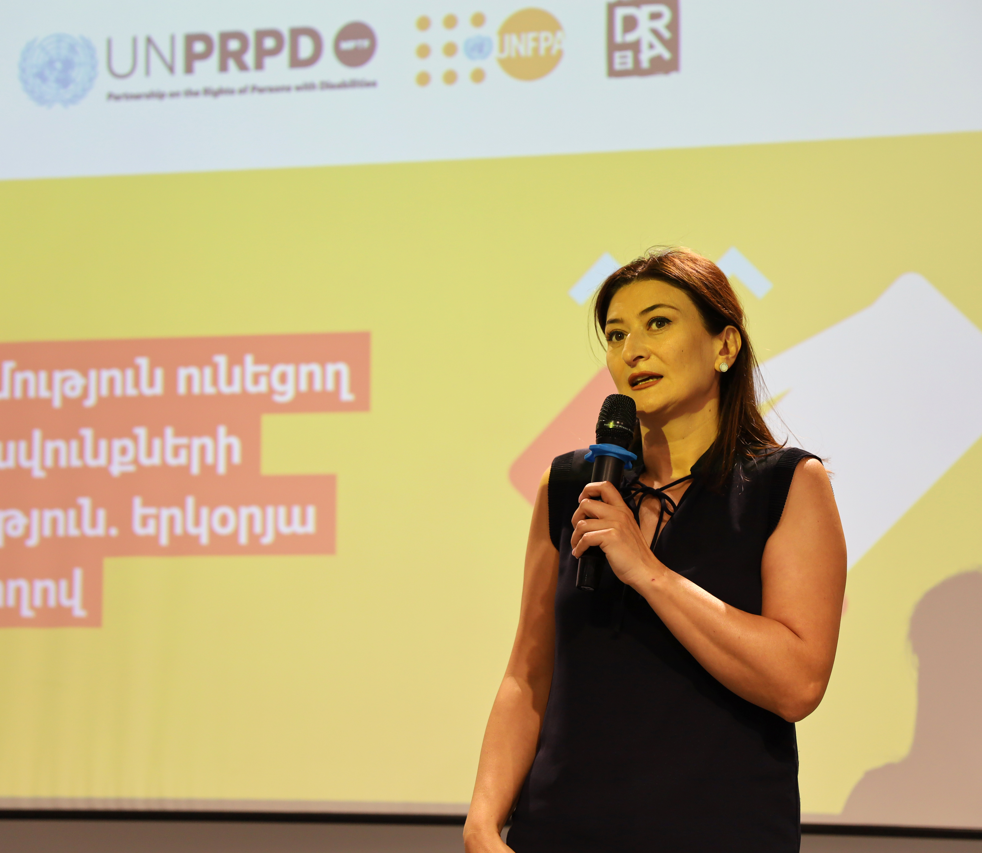 Tsovinar Harutyunyan, head of UNFPA Armenia, welcoming the initiative and the participants 