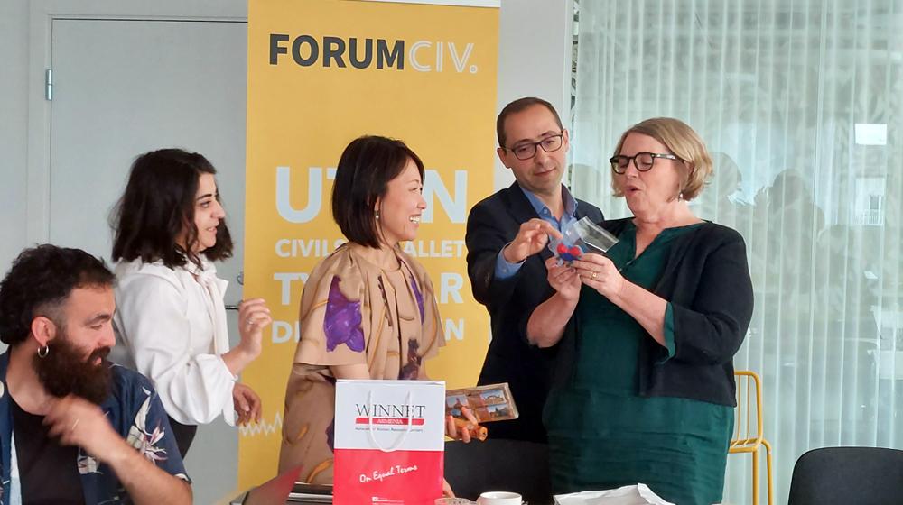 The study tour participants, meeting at ForumCIV