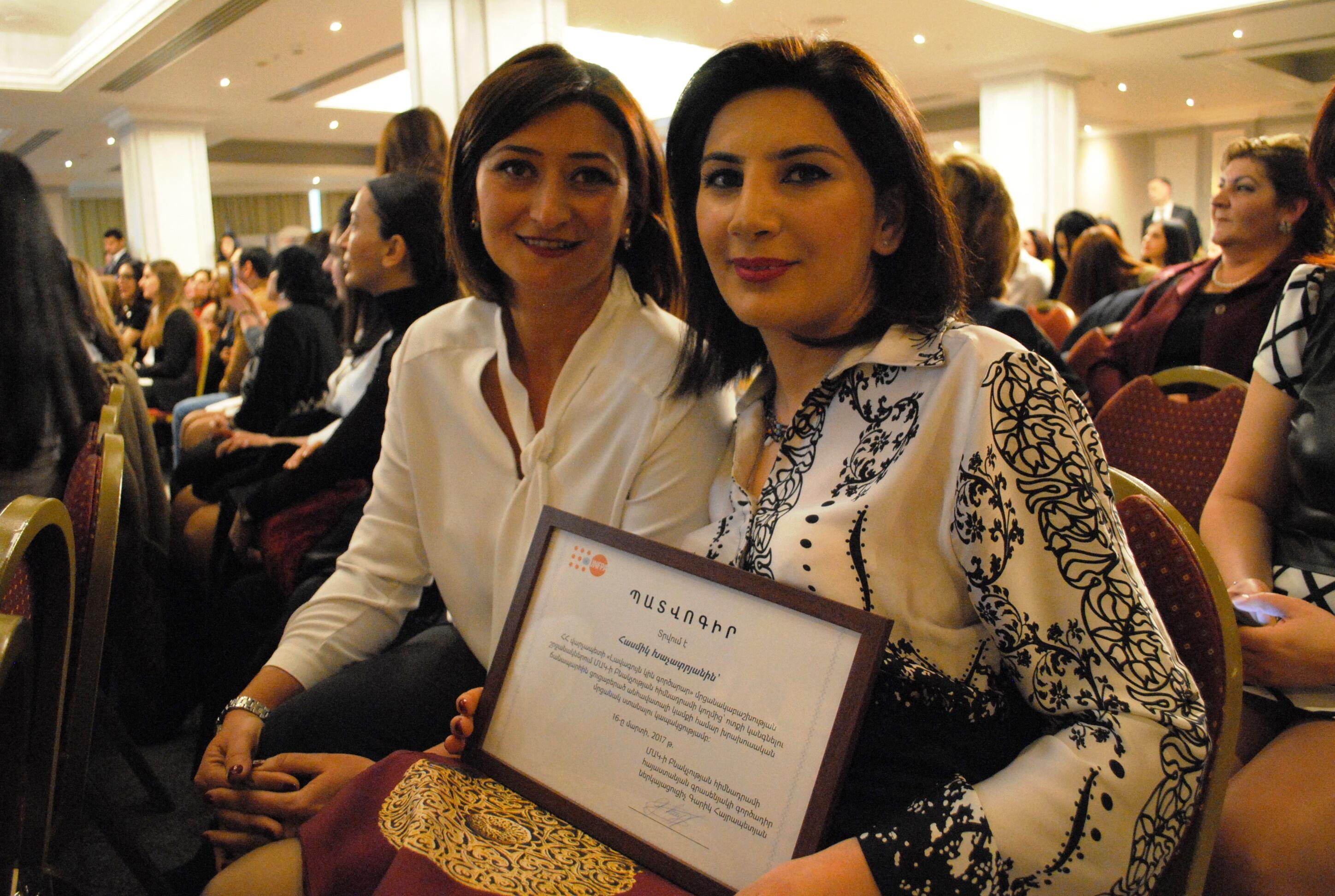 Tsovinar Harutyunyan, UNFPA (left), and Hasmik Khachatryan, entrepreneur and GBV-survivor